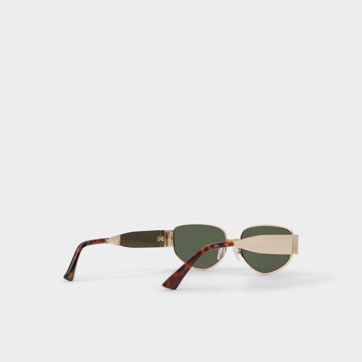 Prerradan in Gold - Cat eye sunglasses | Aldo Trending