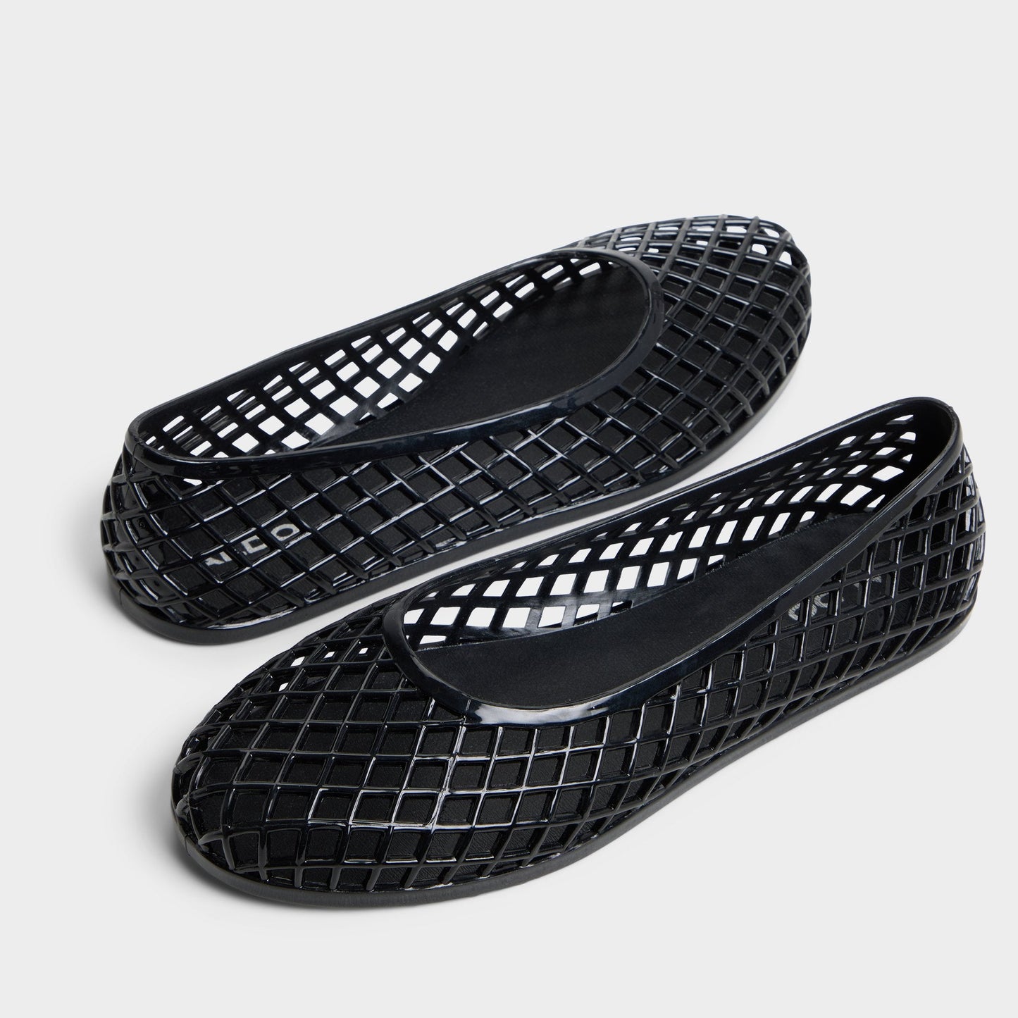 Dwaoria Black Women's Jelly Sandals & Flip Flops - Jelly flats | Aldo Trending