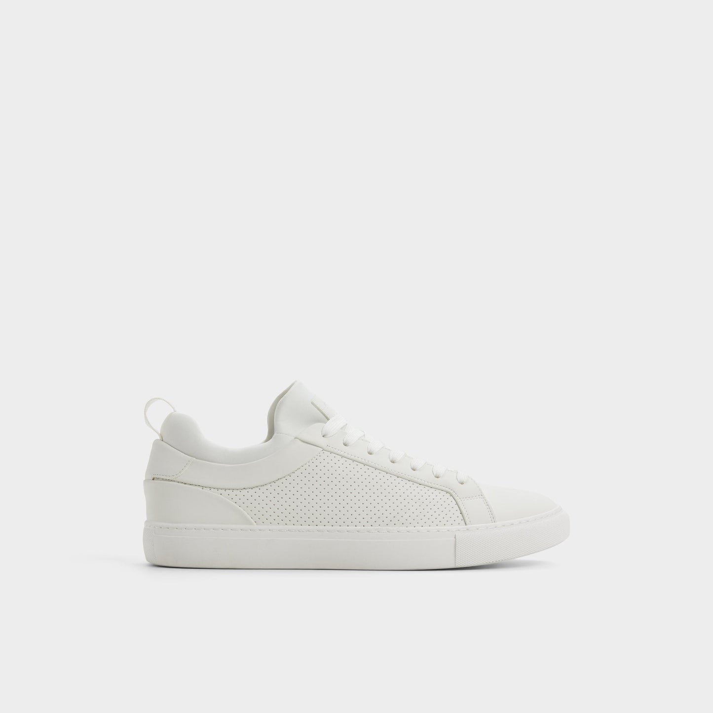 Xavier in White 14204477 - Low top sneaker | Aldo Featured