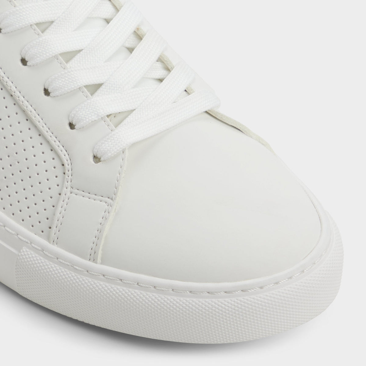 Xavier in White 14204477 - Low top sneaker | Aldo Featured