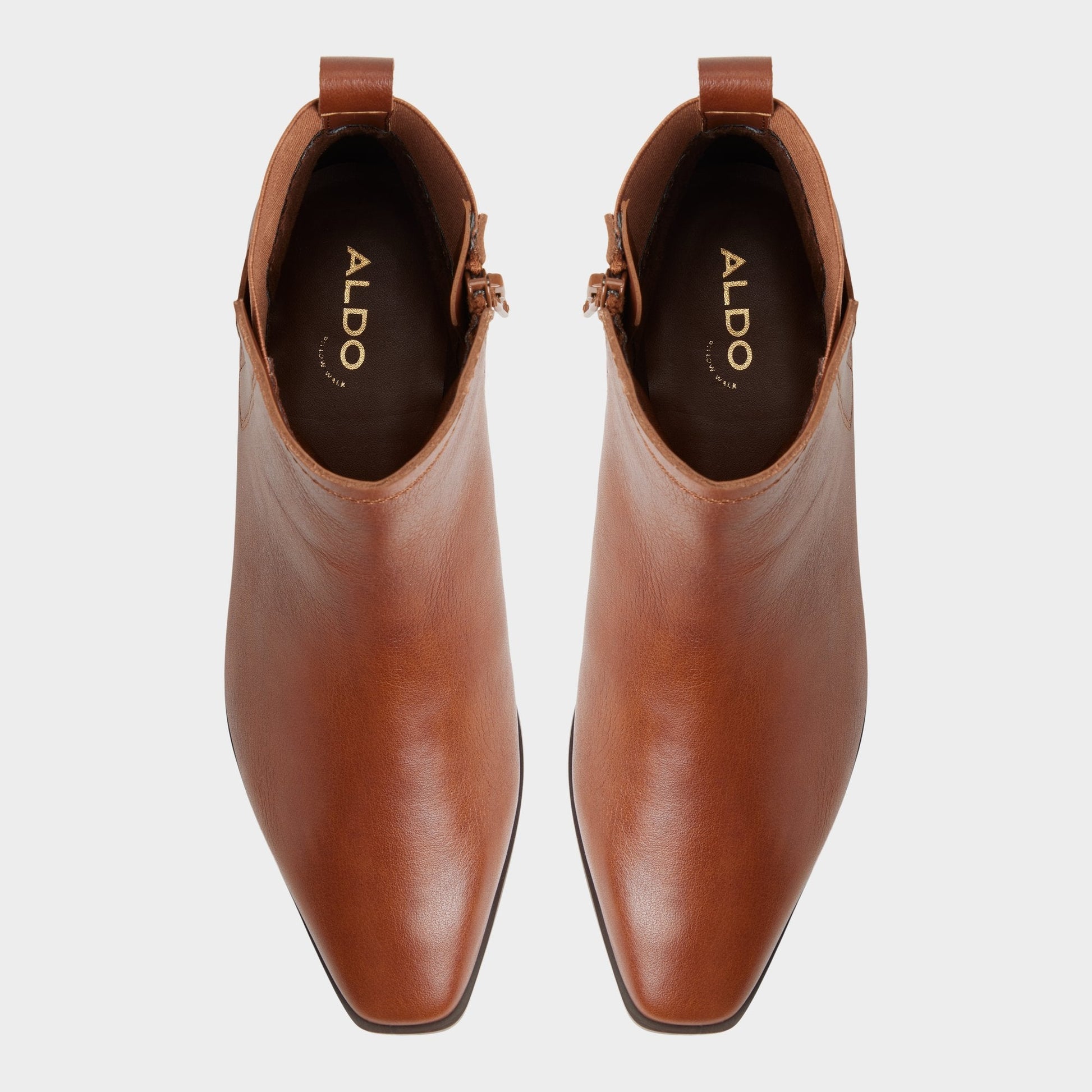 Raneldar in Medium Brown - Chelsea boot, Block heel | Aldo Essential