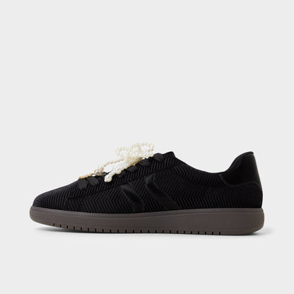 Chicsneaker2 in Black Black - Low top sneaker, Cup sole | Aldo Trending