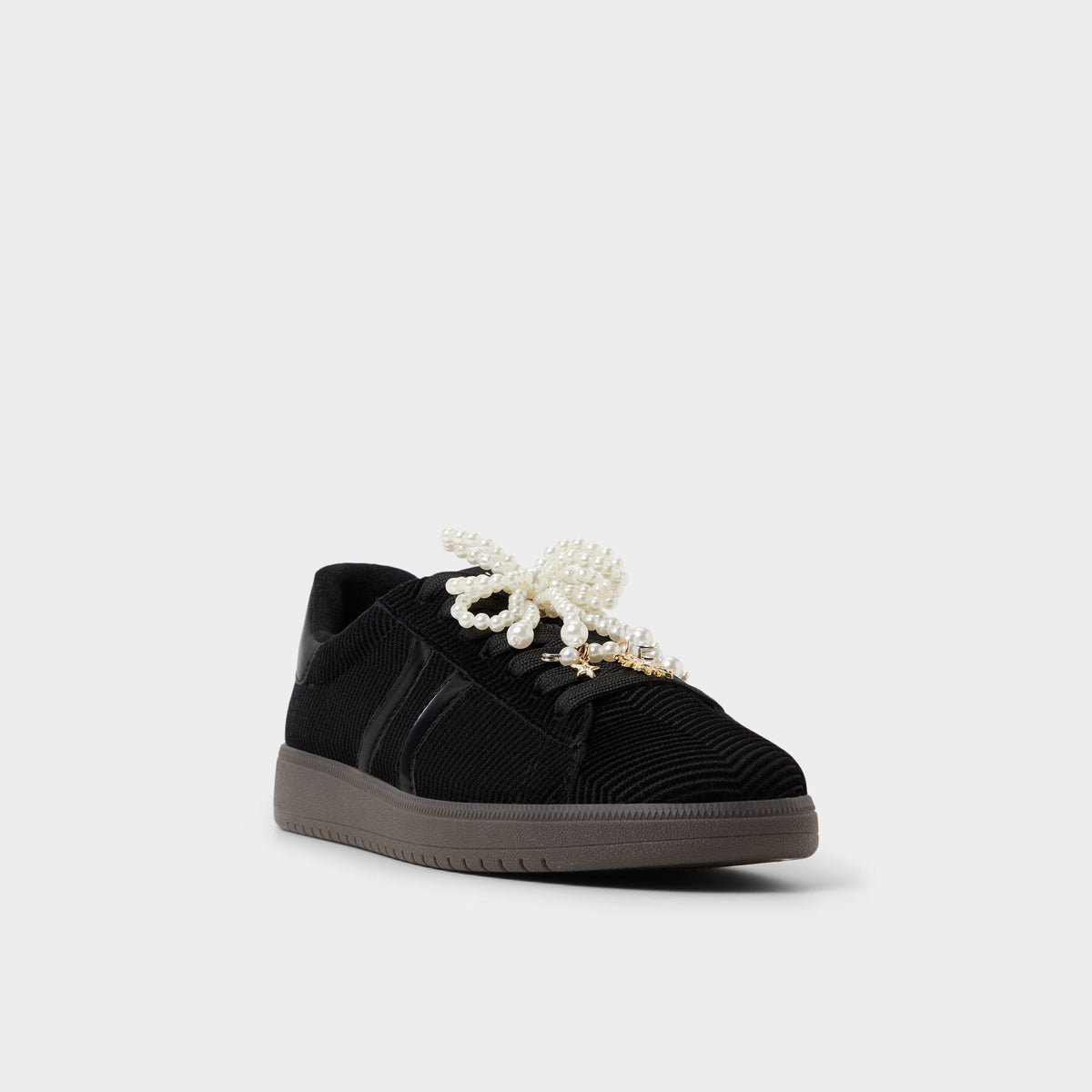Chicsneaker2 in Black Black - Low top sneaker, Cup sole | Aldo Trending