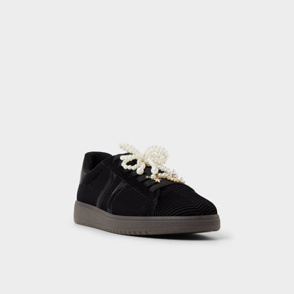 Chicsneaker2 in Black Black - Low top sneaker, Cup sole | Aldo Trending