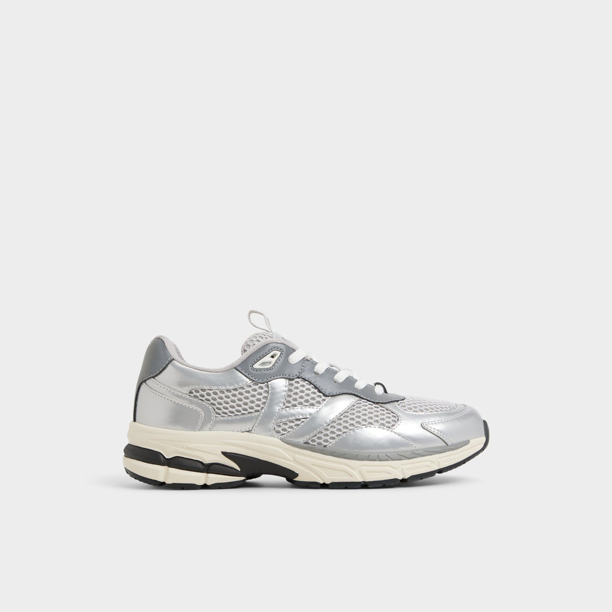 Pillowsnkr in L Silver - Jogger sneaker | Aldo Featured