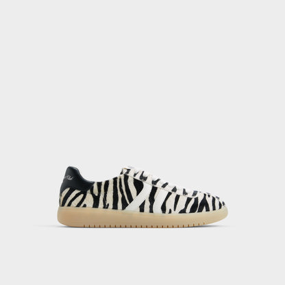 Chicsneaker White/Black Women's Aldo Sport Club - Low top sneaker, Cup sole | Aldo Premium