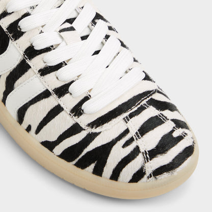 Chicsneaker White/Black Women's Aldo Sport Club - Low top sneaker, Cup sole | Aldo Premium