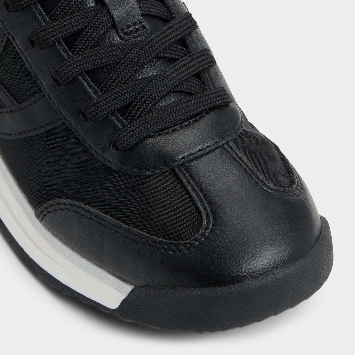 Stepcount Black Women's Low top sneakers - Jogger sneaker, Jogger sole | Aldo Trending