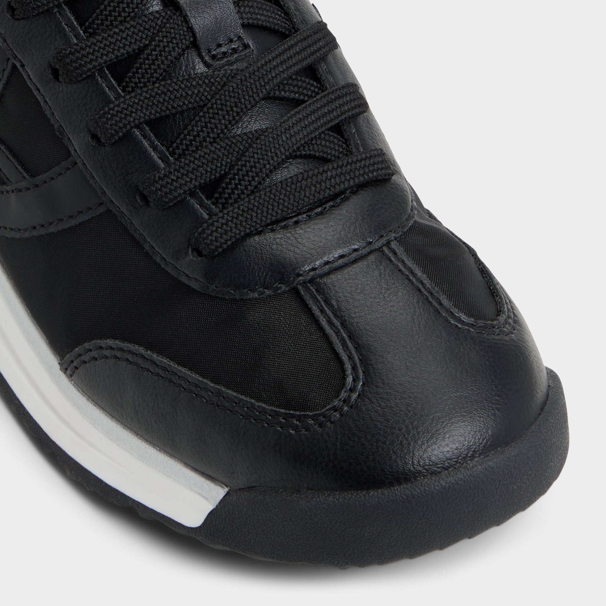 Stepcount Black Women's Low top sneakers - Jogger sneaker, Jogger sole | Aldo Trending