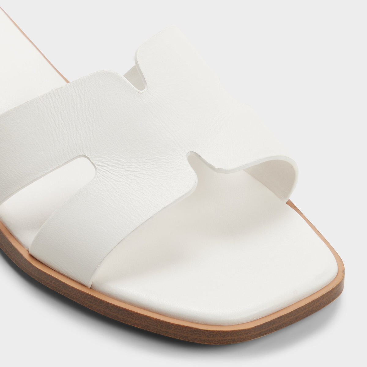 Itsandalb in White - Slide sandal | Aldo Popular