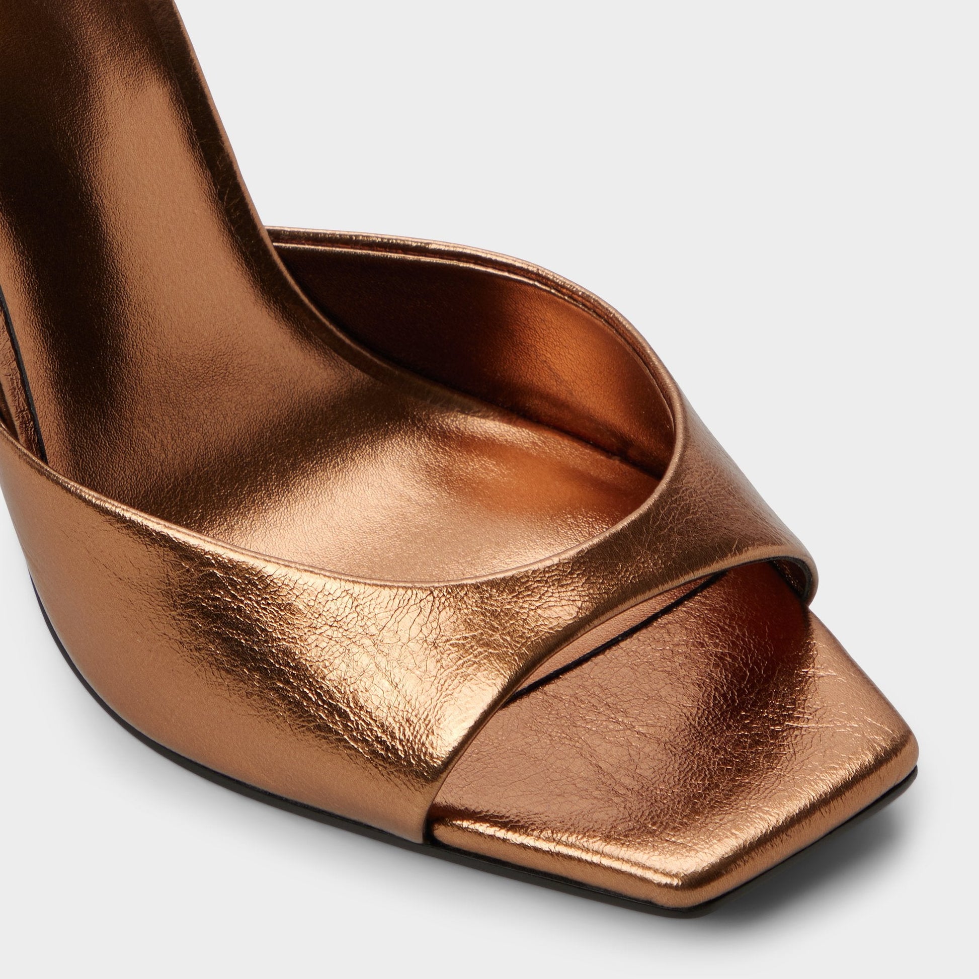 Alisonn in Bronze -  | Aldo Essential