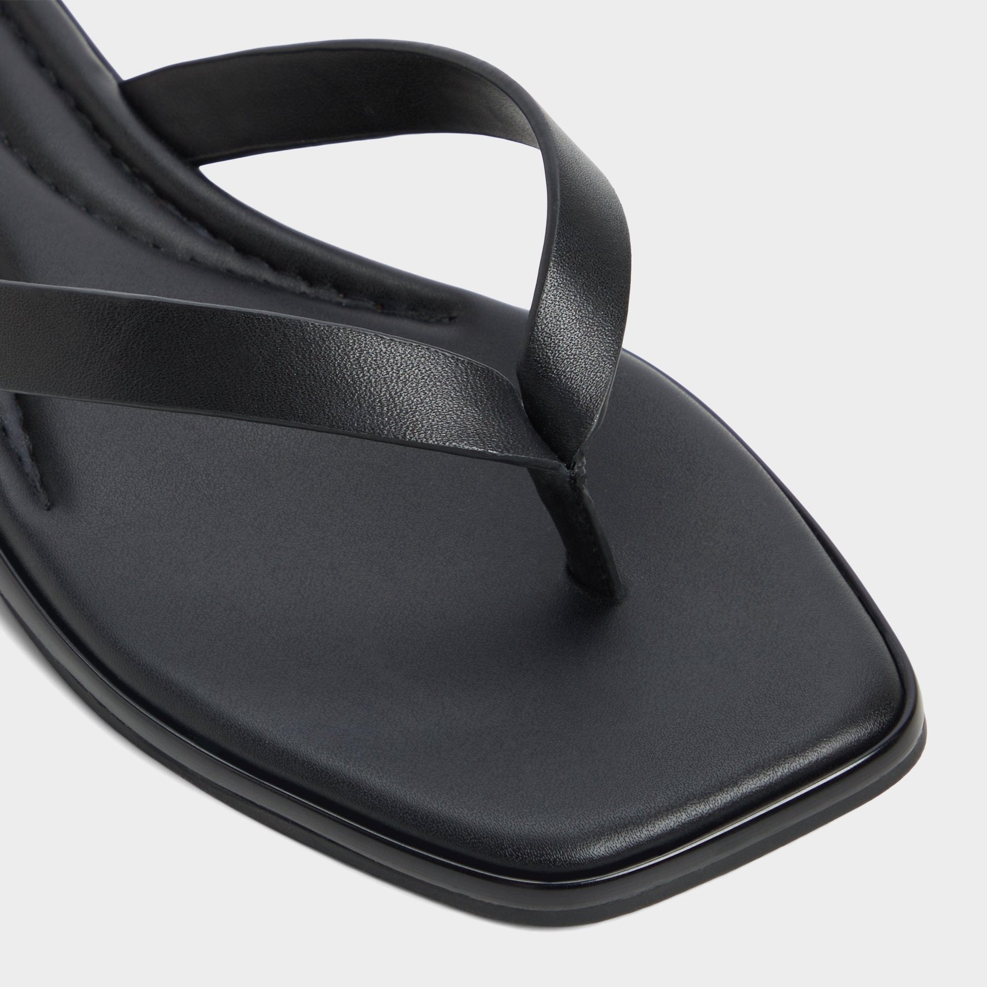 Theao Black Women's Flats - Flip flop | Aldo Best Seller