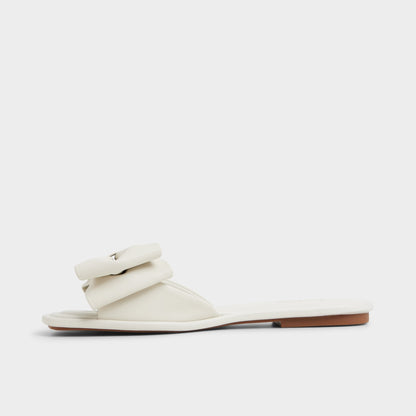 Bowetta in Other White - Slide sandal | Aldo Featured
