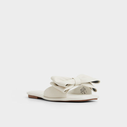 Bowetta in Other White - Slide sandal | Aldo Featured