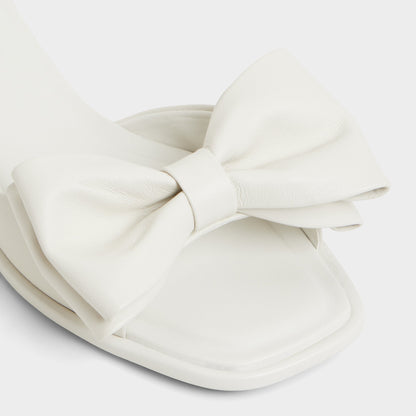 Bowetta in Other White - Slide sandal | Aldo Featured