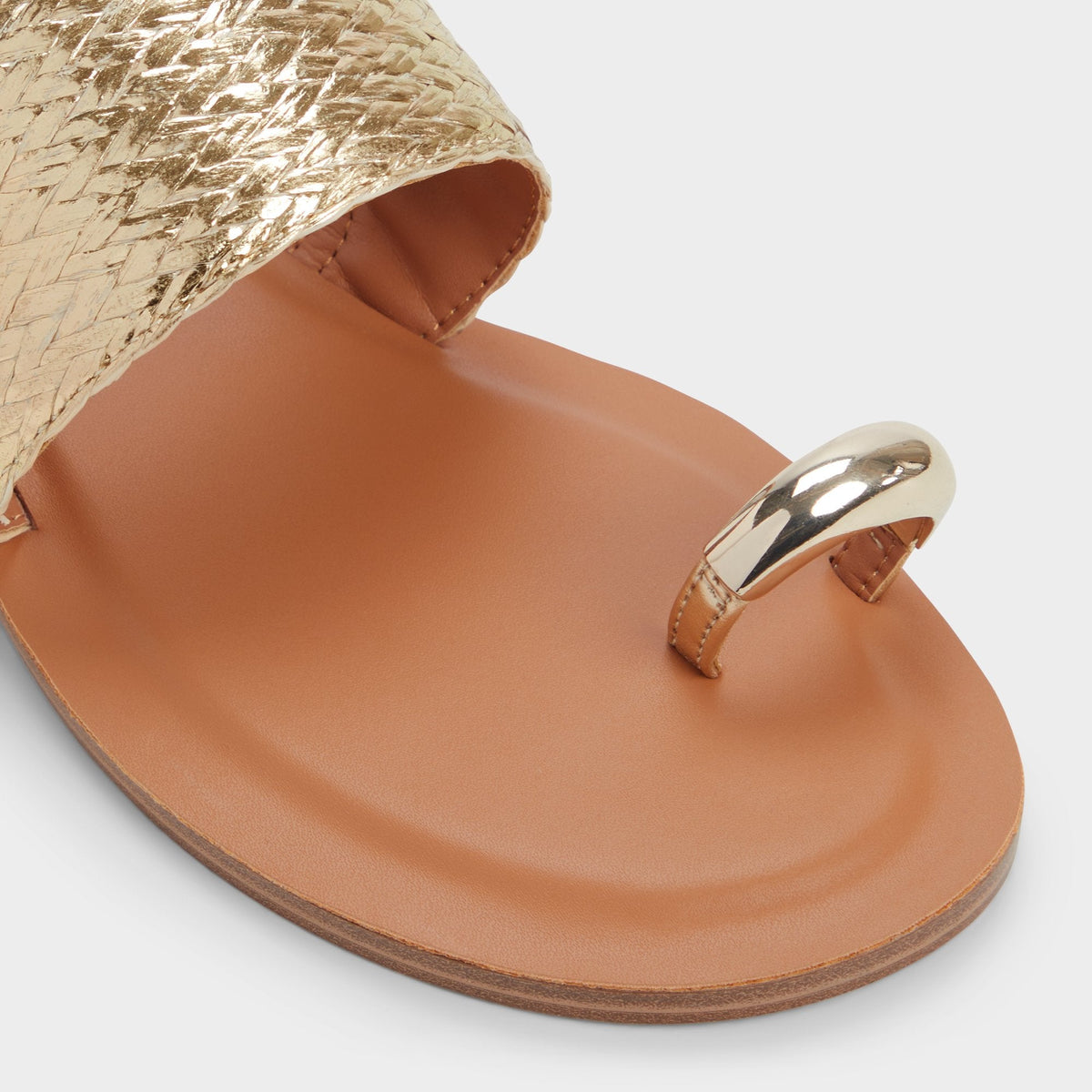 Beachwalk Gold Women's Iridescent metallics - Slide sandal | Aldo Essential