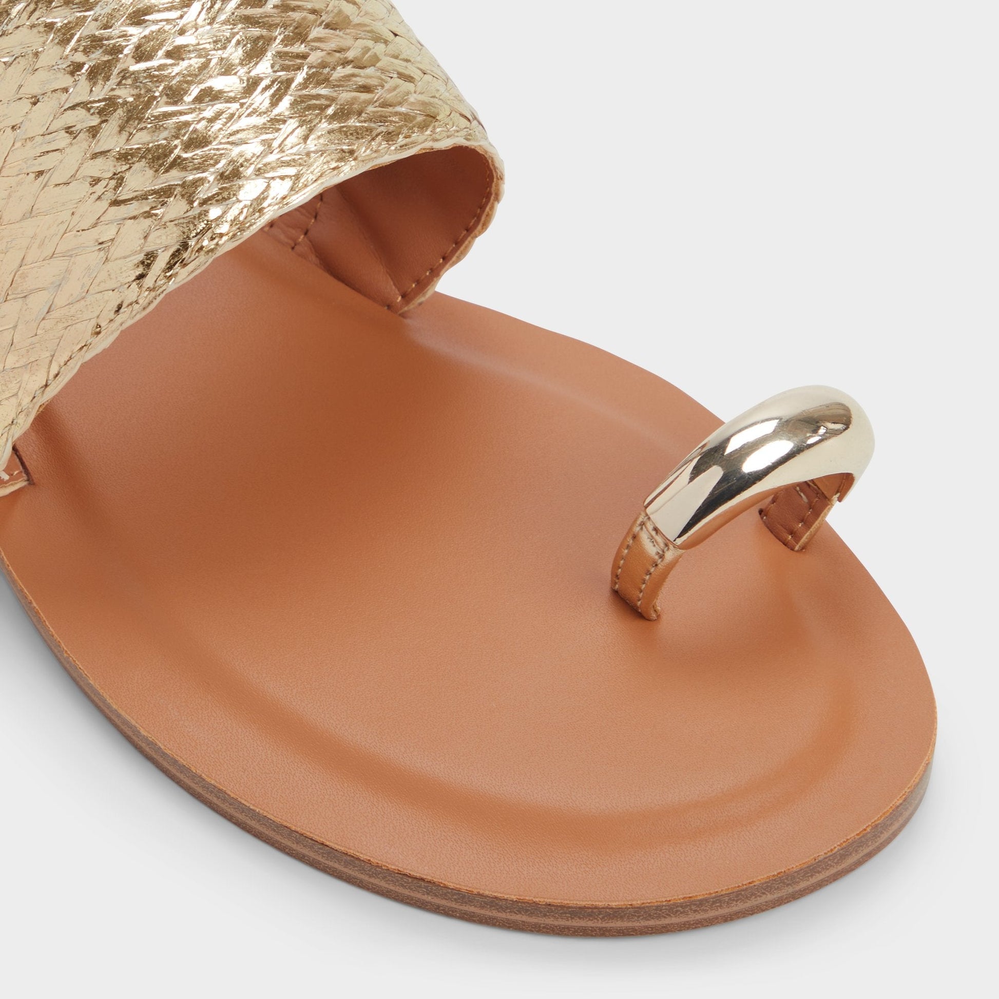 Beachwalk Gold Women's Iridescent metallics - Slide sandal | Aldo Essential