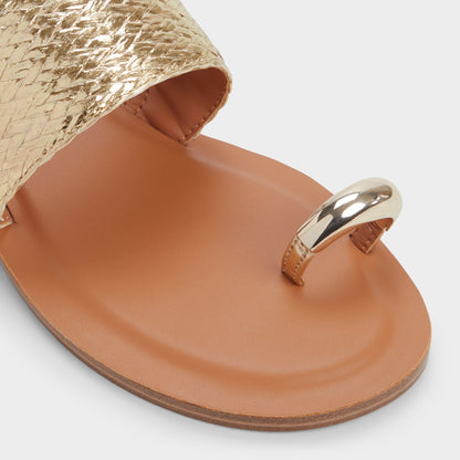 Beachwalk Gold Women's Iridescent metallics - Slide sandal | Aldo Essential