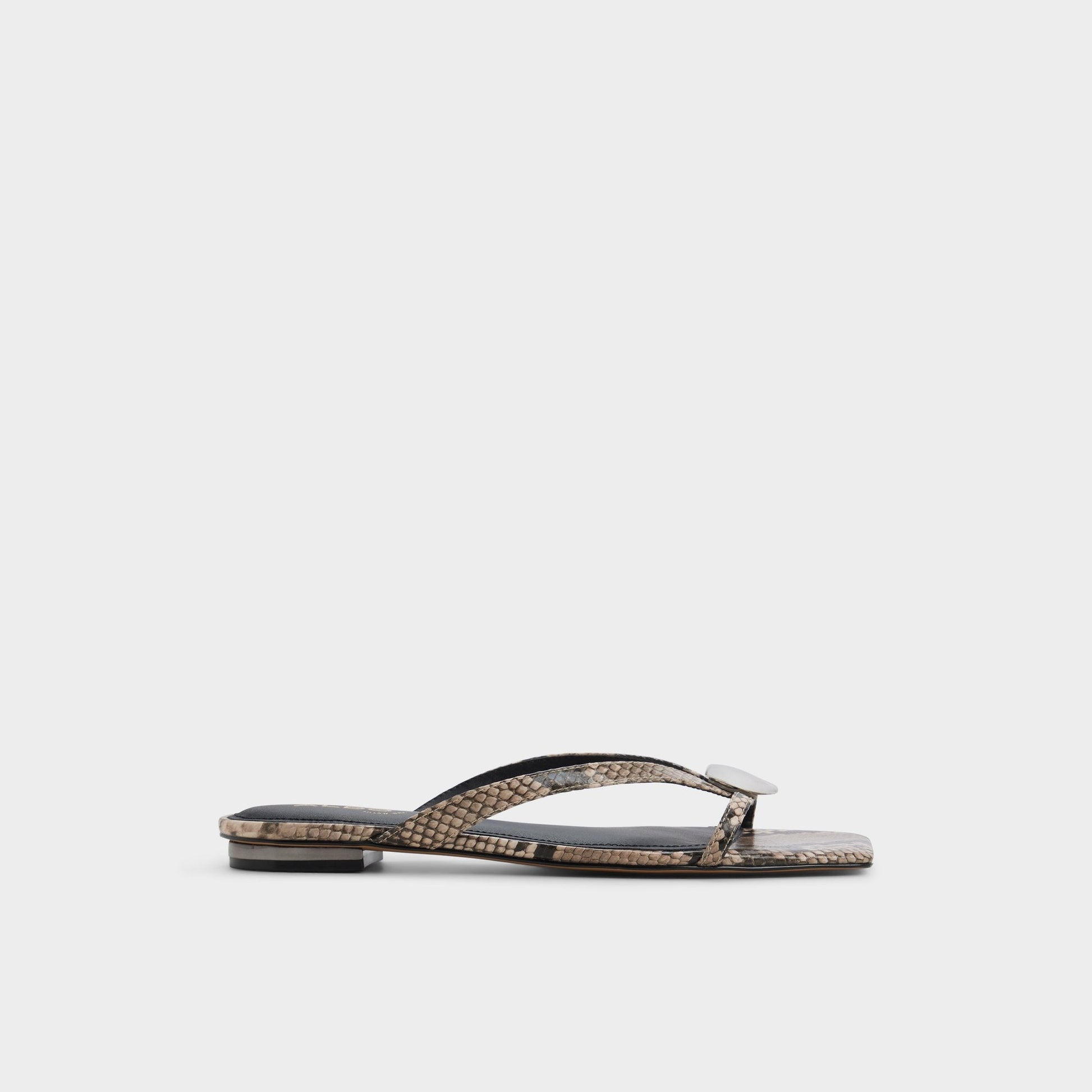 Iliria White/Black Women's Flats - Slide sandal | Aldo Recommended
