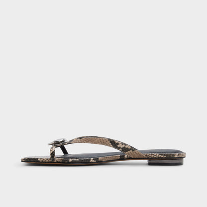 Iliria White/Black Women's Flats - Slide sandal | Aldo Recommended