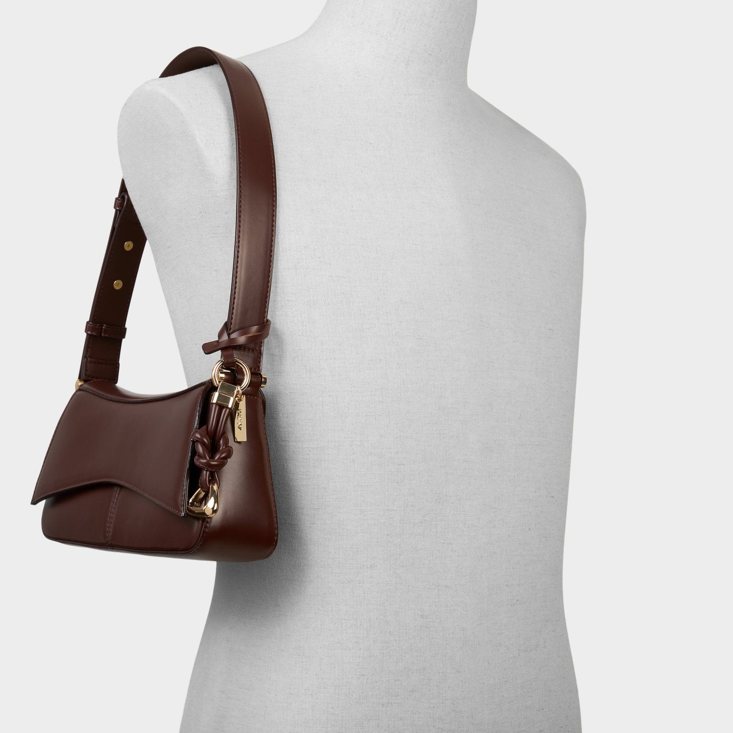 Evenaa in Brown - Shoulder bag | Aldo Best Seller