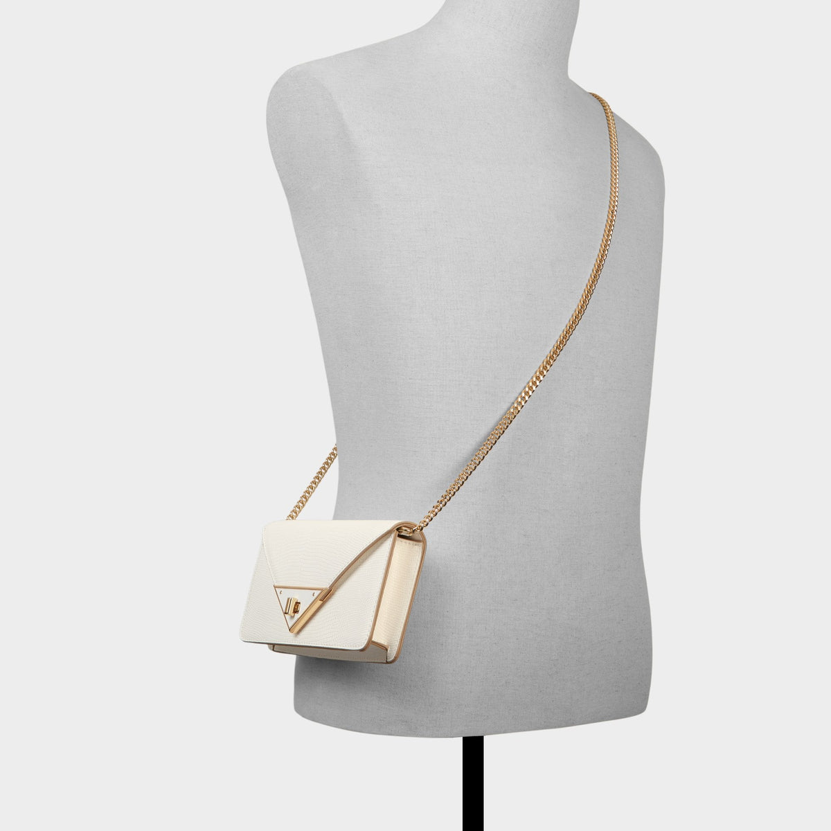 Brimortonnx in White - Wallet | Aldo Trending