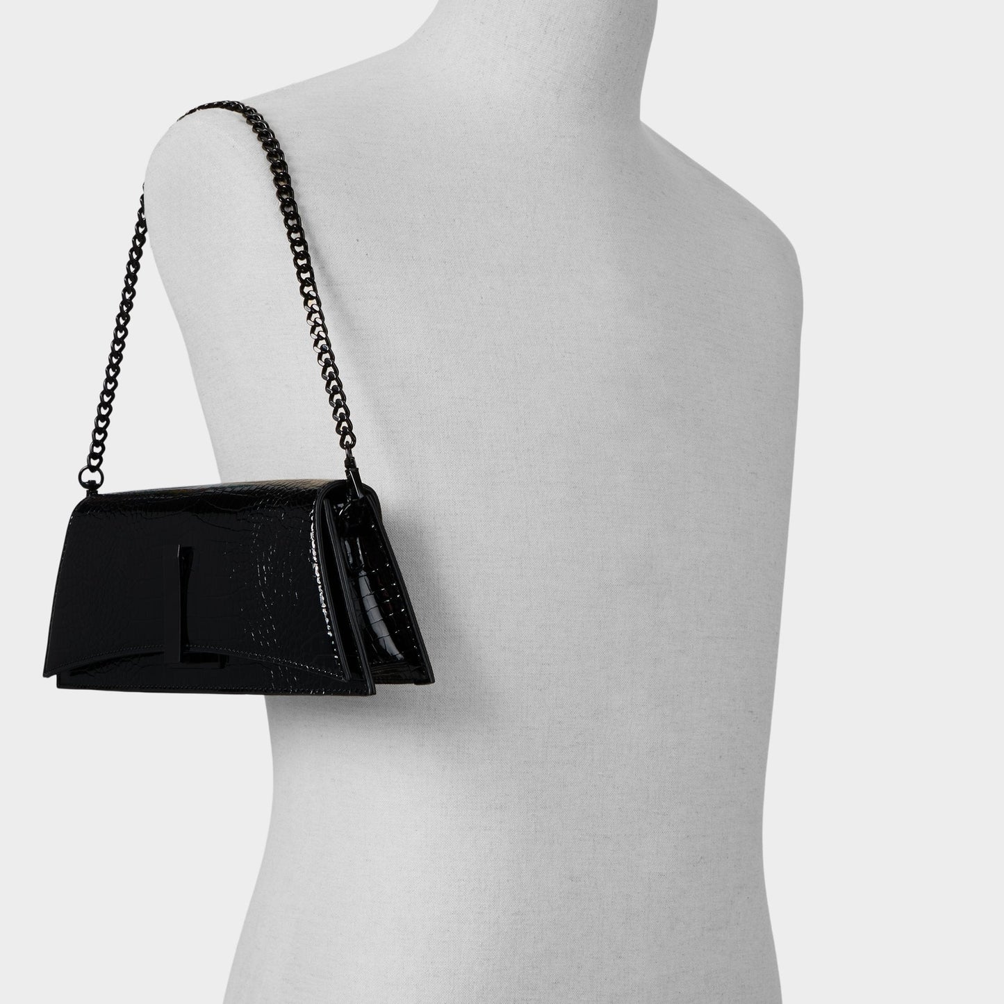 Mmychaelaa in Black - Clutch | Aldo Exclusive