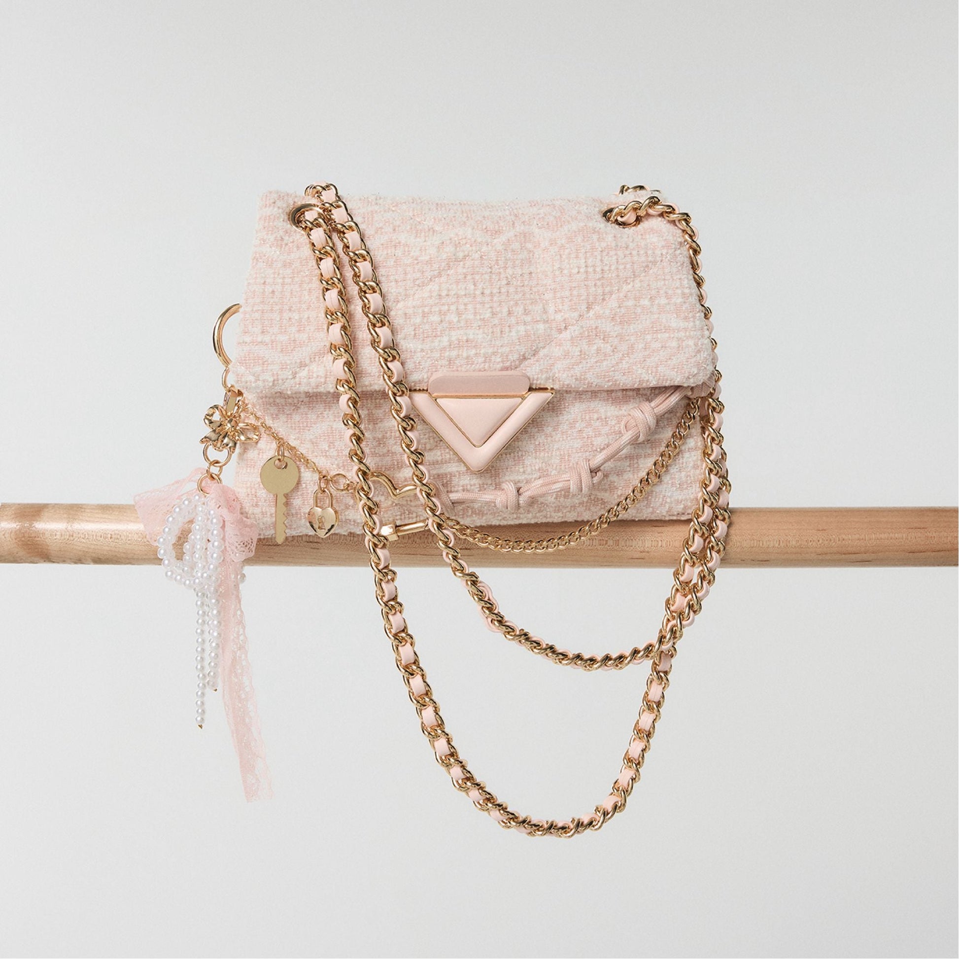 Softpufffemmee in Pink - Crossbody bag | Aldo Best Seller