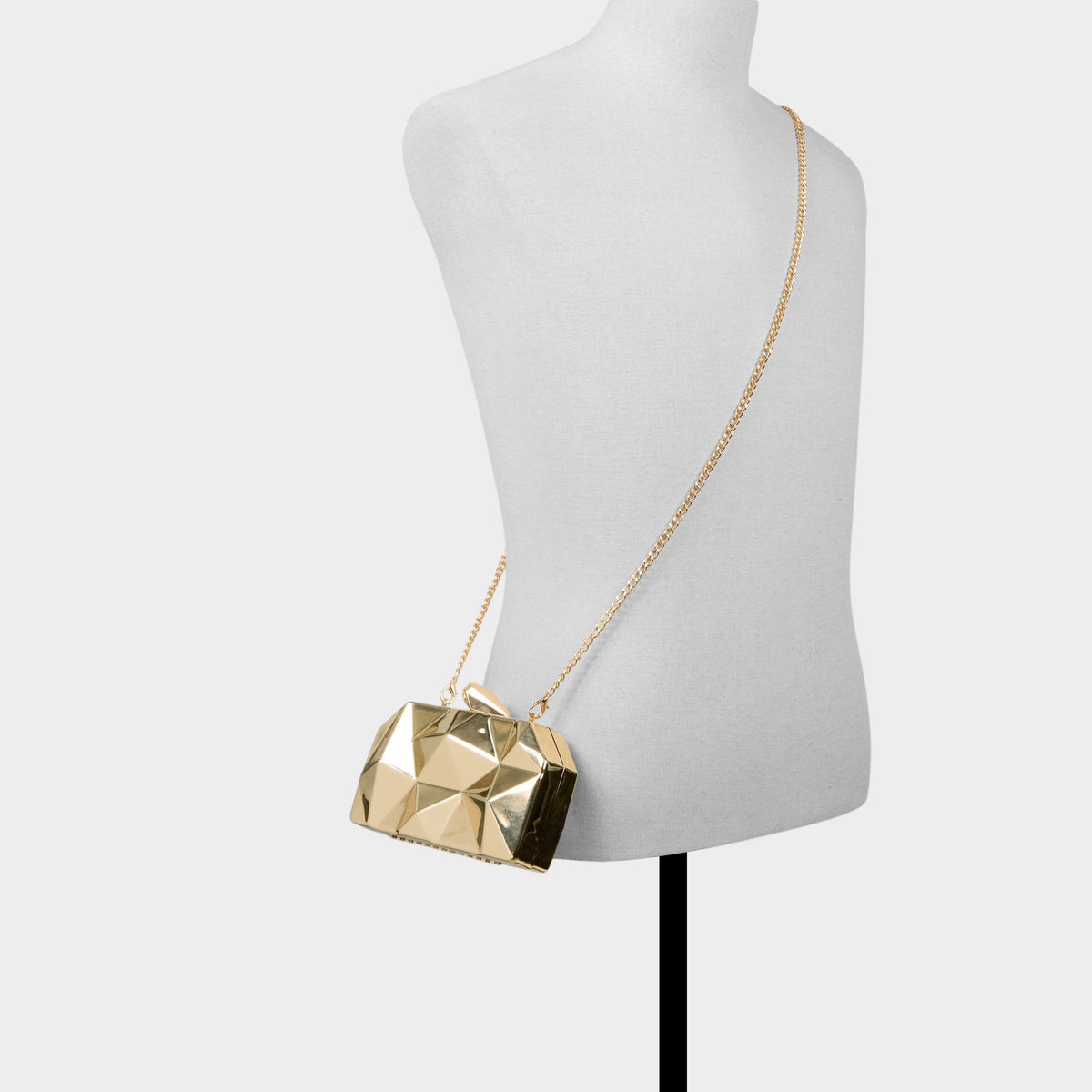 Azuraax in Gold - Clutch | Aldo Exclusive