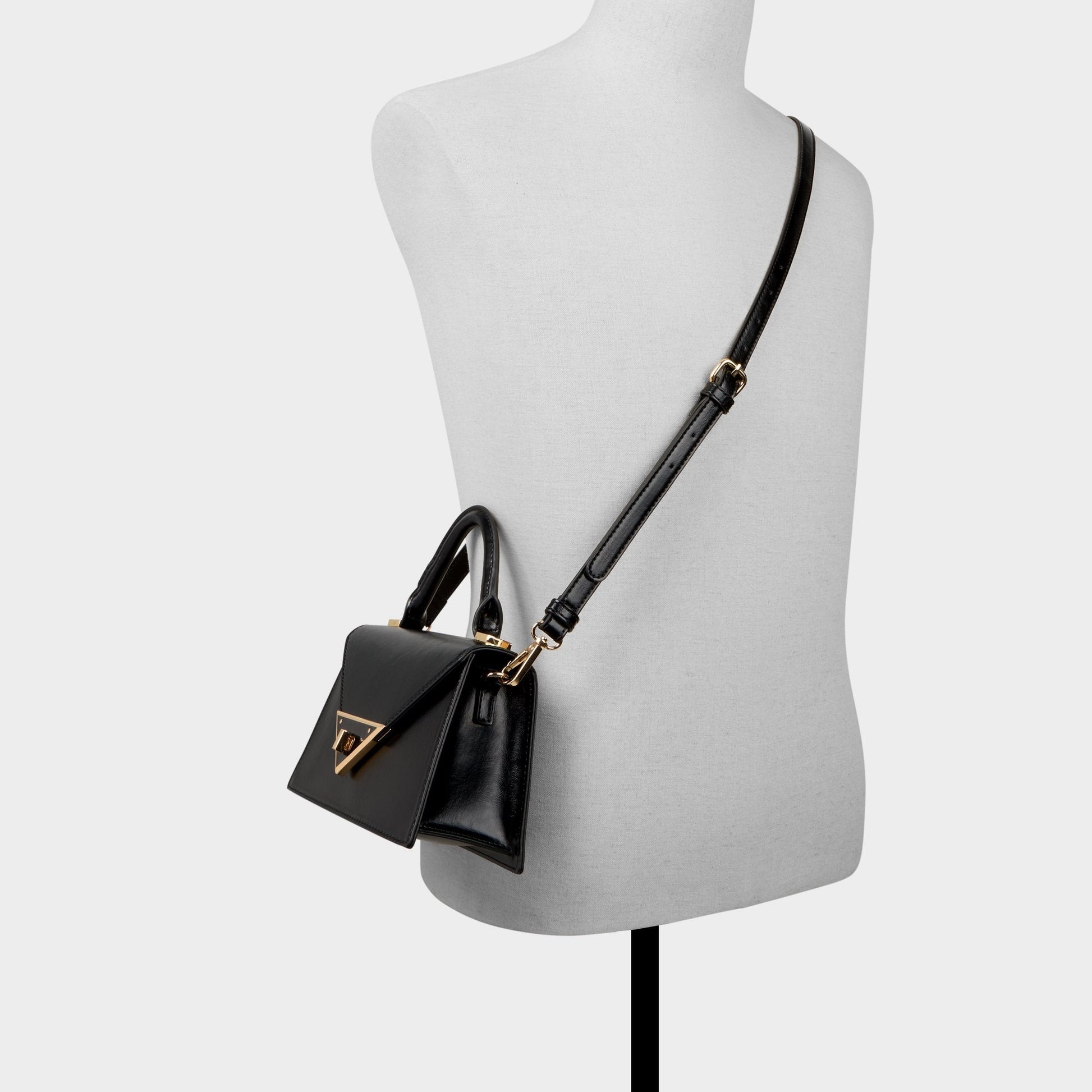 Amileaax in Black - Top handle bag | Aldo Popular