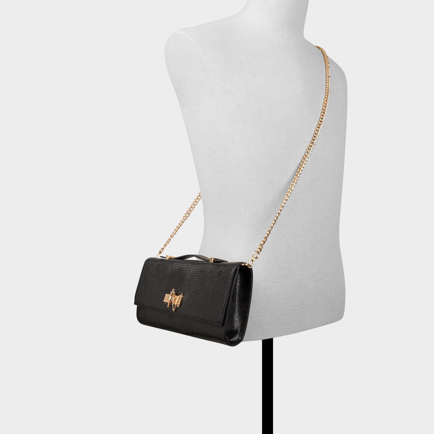 Rouxx in Black - Clutch | Aldo Classic