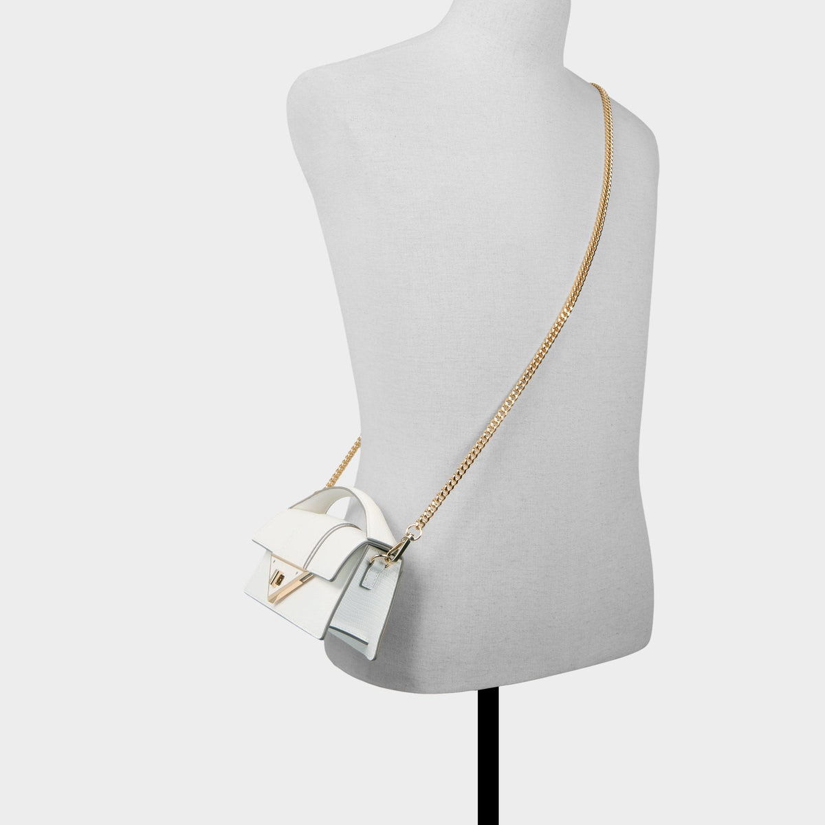 Brimeaax in White - Top handle bag | Aldo Recommended