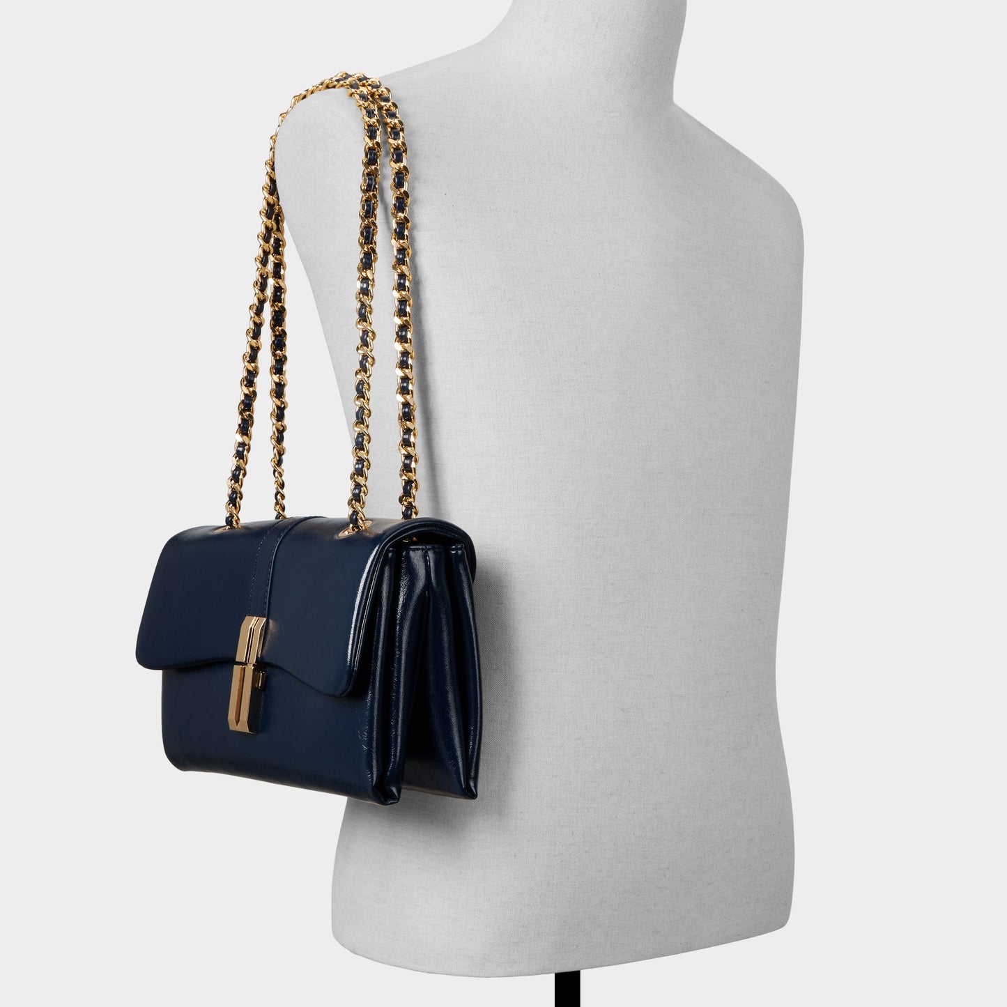 Alicieex in Navy - Crossbody bag | Aldo Recommended