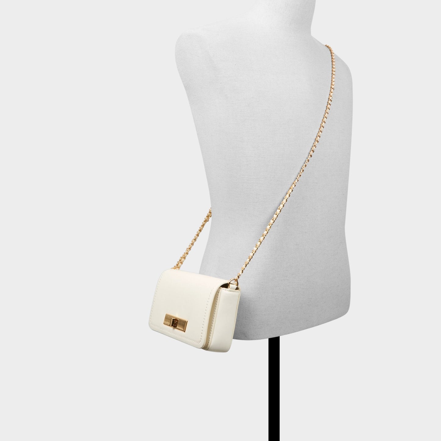 Dalenn in White - Crossbody bag | Aldo Trending