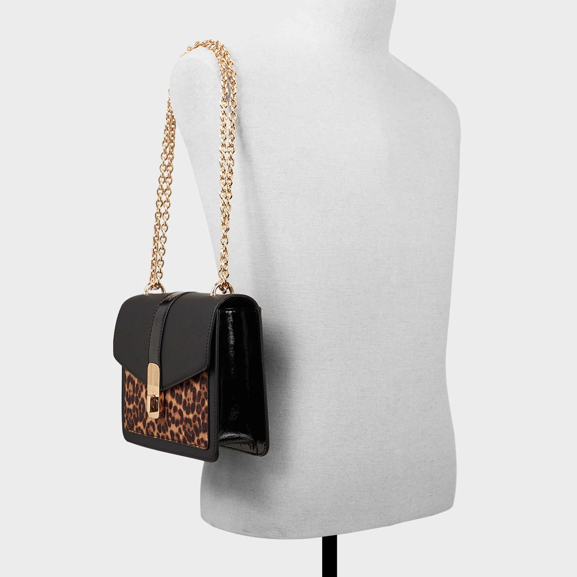 Soii in Black -  | Aldo Trending
