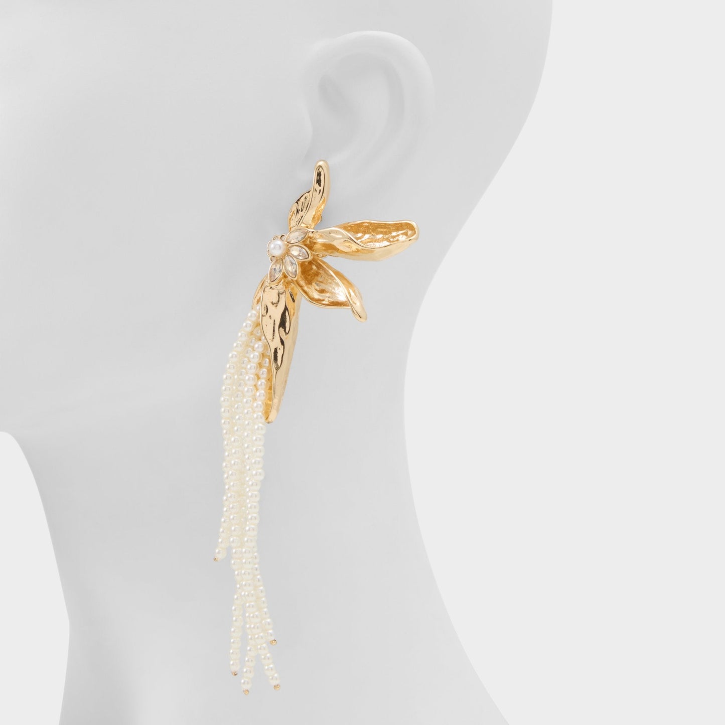 Glimmora in Ice - Statement earrings | Aldo Trending