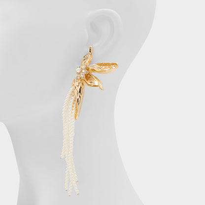 Glimmora in Ice - Statement earrings | Aldo Trending