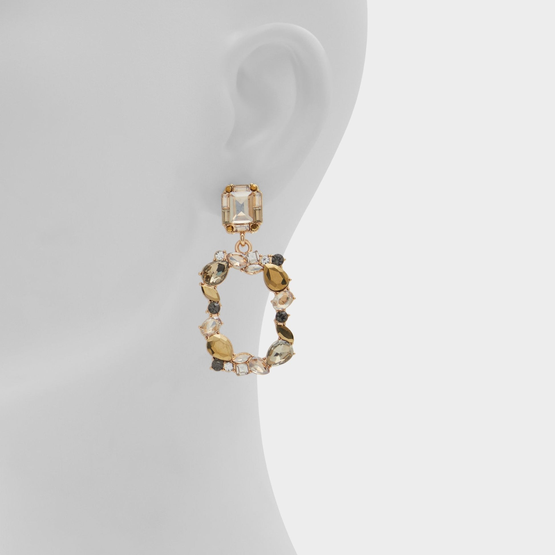 Lamasax in Champagne - Chandelier earrings | Aldo Best Seller