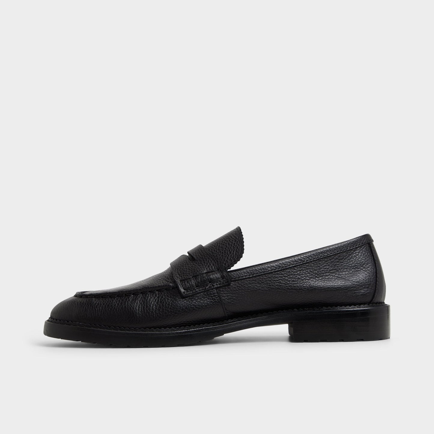 Melvillee in Open Black - Loafer | Aldo Essential