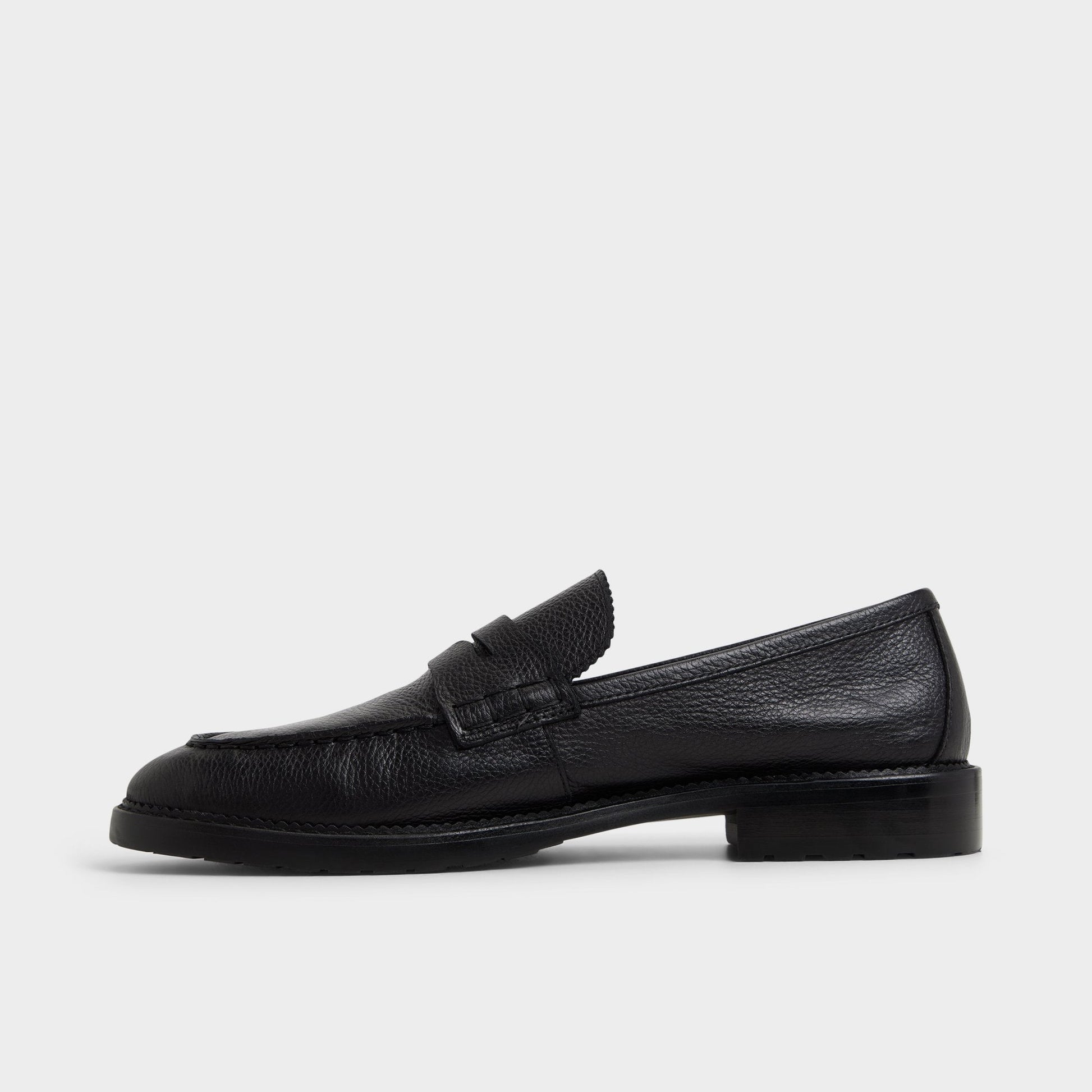 Melvillee in Open Black - Loafer | Aldo Essential
