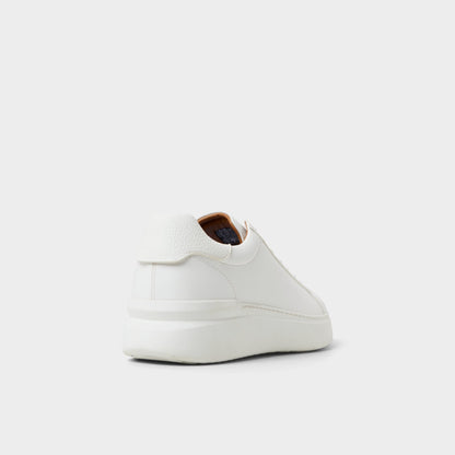 Toddy in White - Low top sneaker | Aldo Best Seller