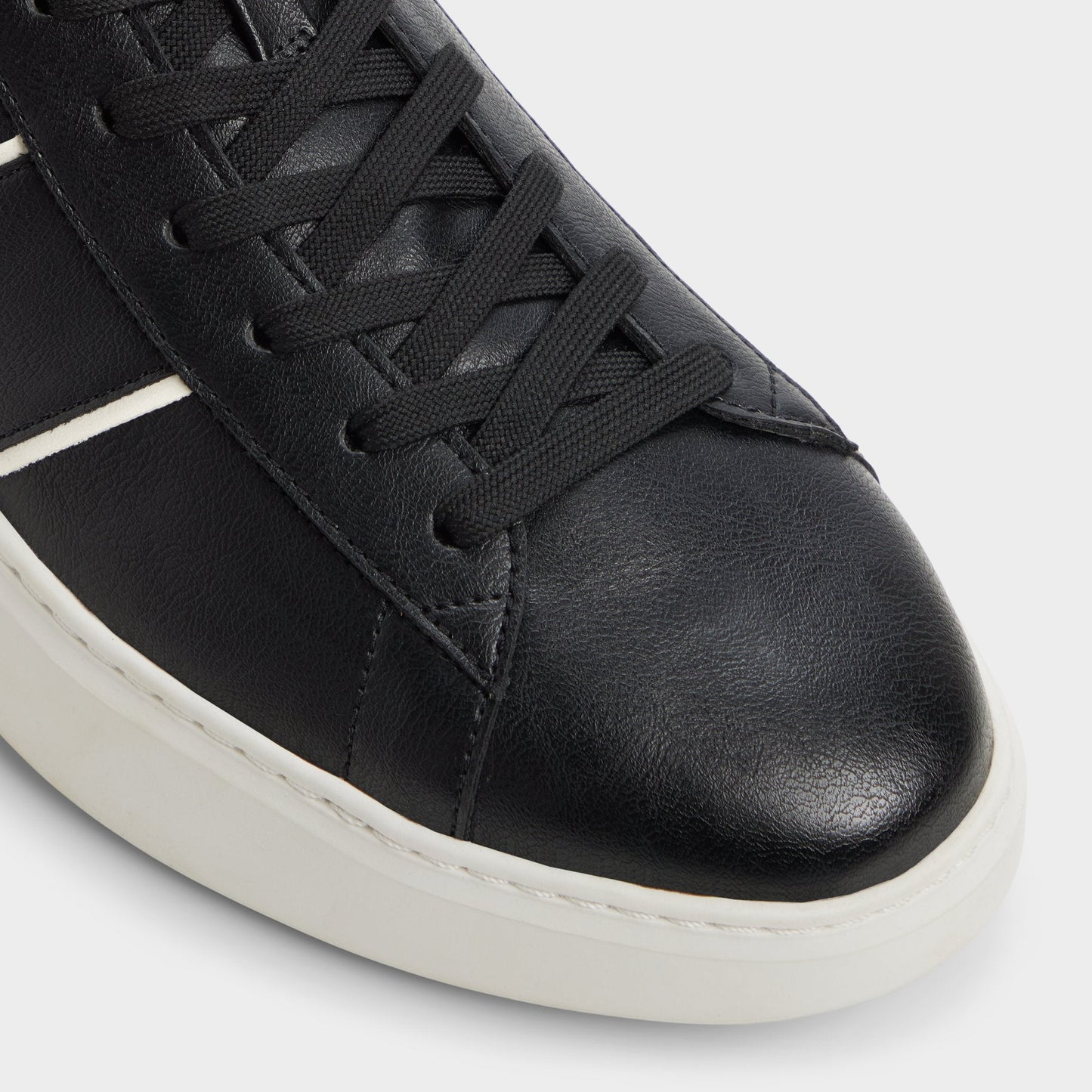 Paxon in Black 14135031 - Low top sneaker | Aldo Essential