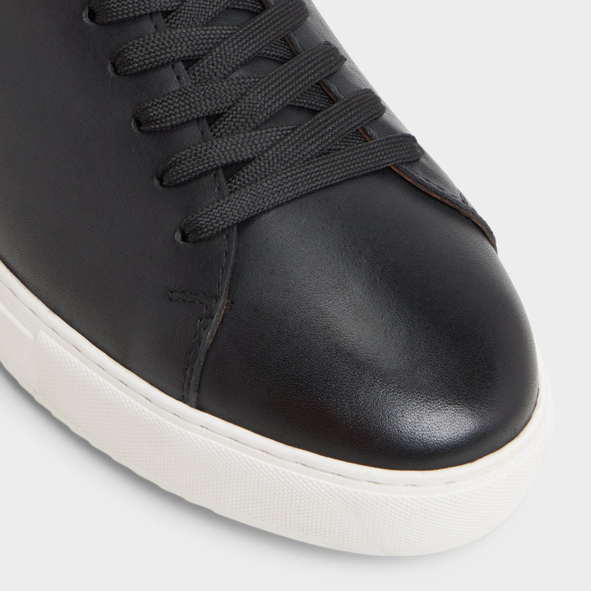Fonzo in Black - Low top sneaker | Aldo Essential