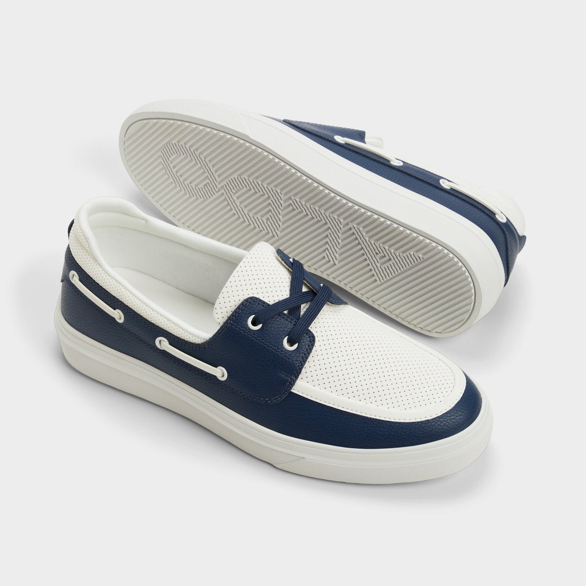 Wildwave White/Navy Men's Casual Shoes - Boat shoe | Aldo Exclusive