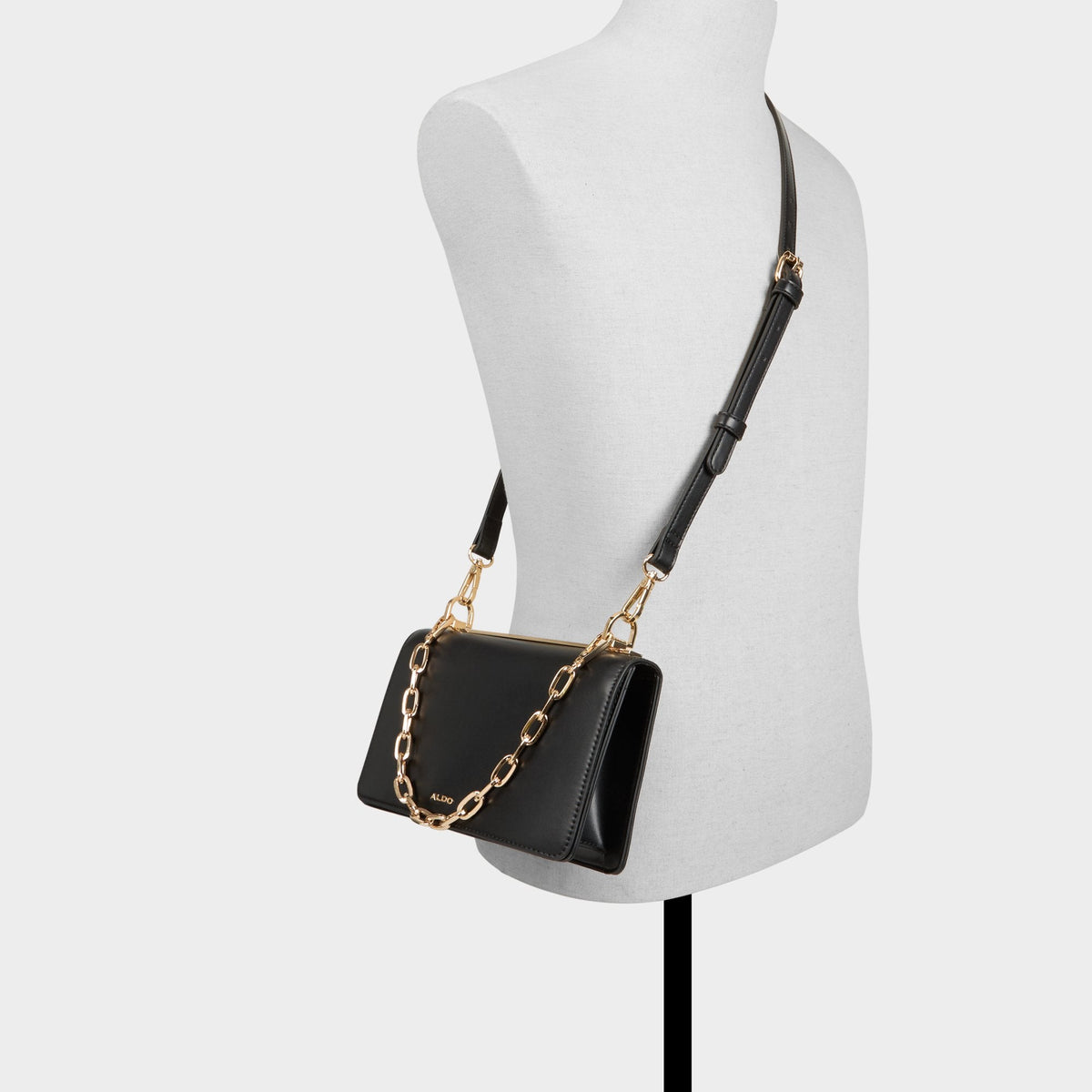 Daboucaa in Black - Crossbody bag | Aldo Classic