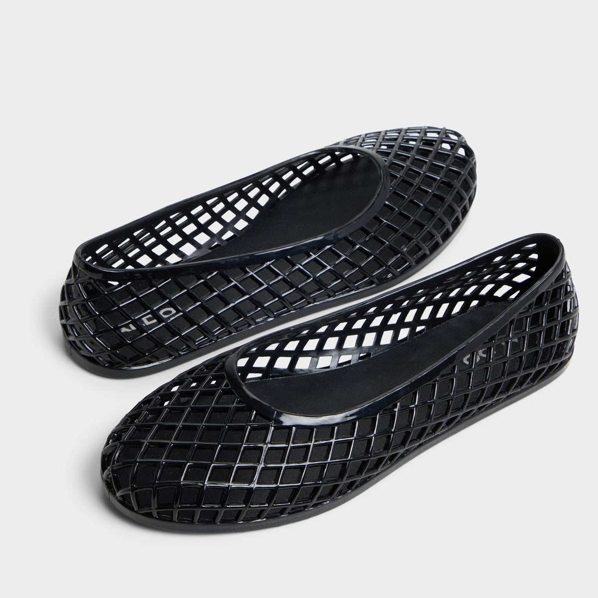 Dwaoria Black Women's Jelly Sandals & Flip Flops - Jelly flats | Aldo Trending